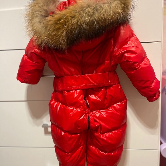 Red one piece snowsuit with Pom - Picture 1 of 2